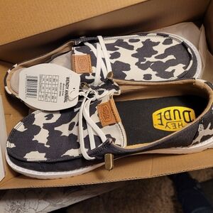 🌟 NWT Hey Dude Wendy Black Animal Print - Women's Shoes Size 8